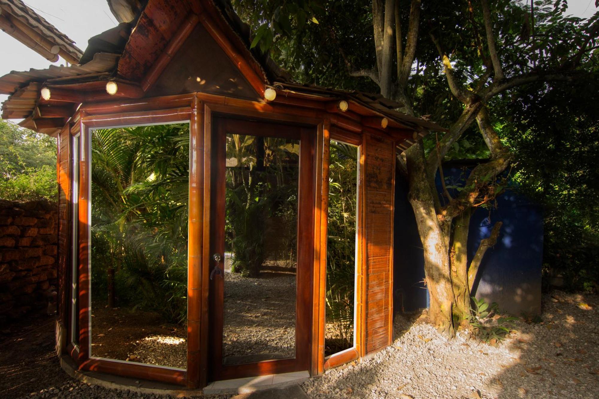 Itchimbia Garden Montana Y Mar Ayampe