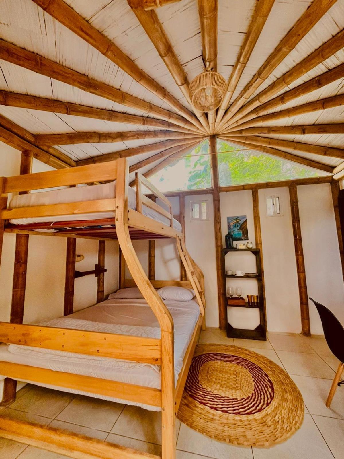 Itchimbia Garden Montana Y Mar Holiday home *